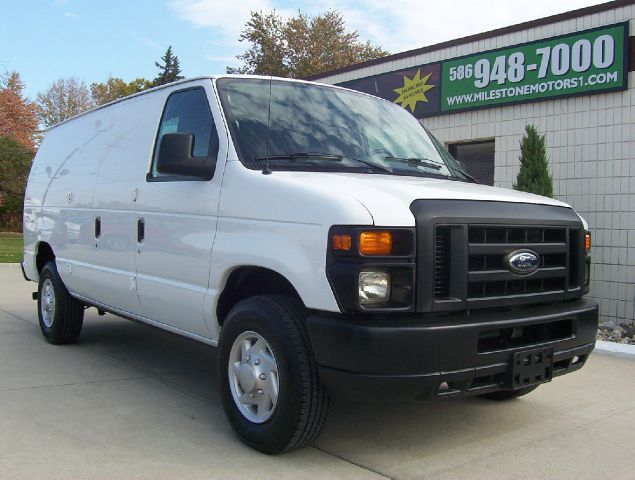 Ford Econoline 2008 photo 1