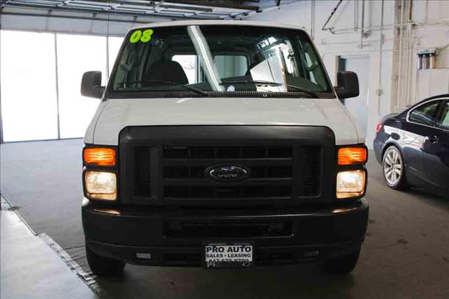 Ford Econoline 2008 photo 1