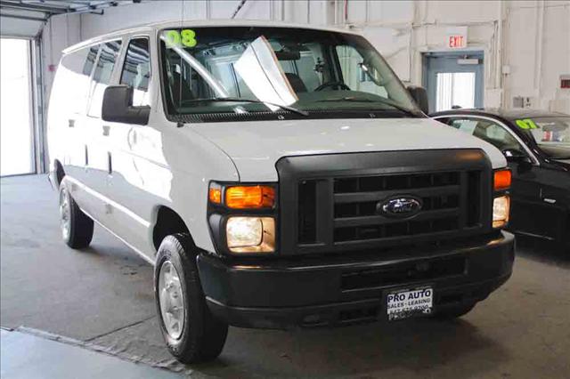 Ford Econoline 2008 photo 2