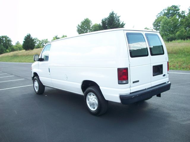 Ford Econoline SE Truck Cargo Van