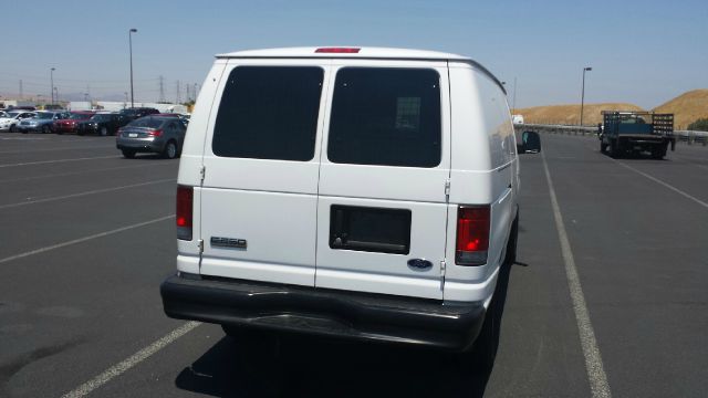 Ford Econoline 2008 photo 6