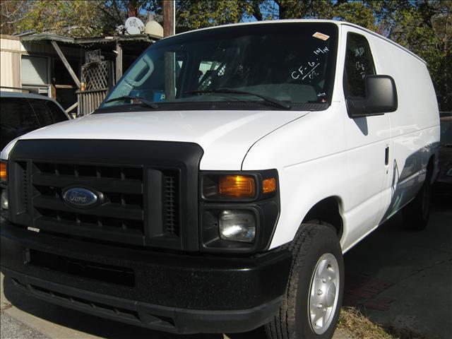 Ford Econoline 2008 photo 1