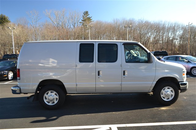 Ford Econoline 2008 photo 3