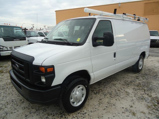 Ford Econoline 2008 photo 1