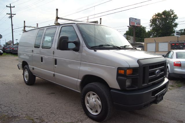 Ford Econoline 2009 photo 2