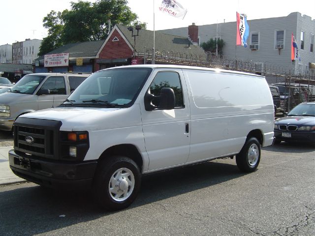 Ford Econoline 2009 photo 3