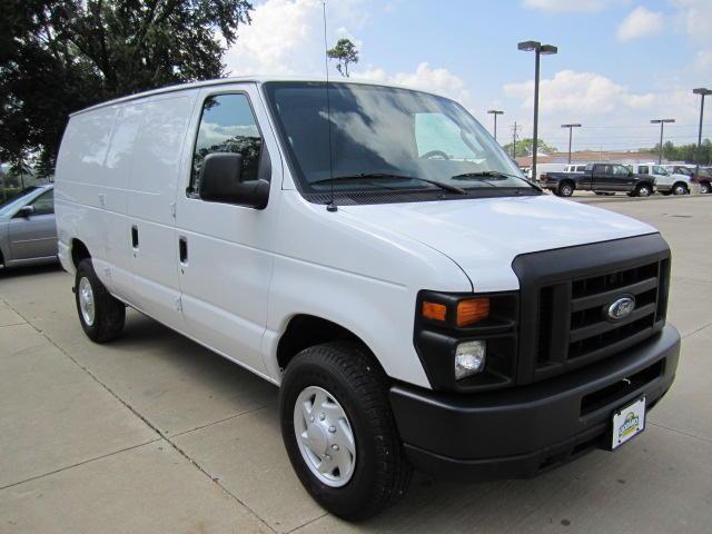 Ford Econoline 2009 photo 2