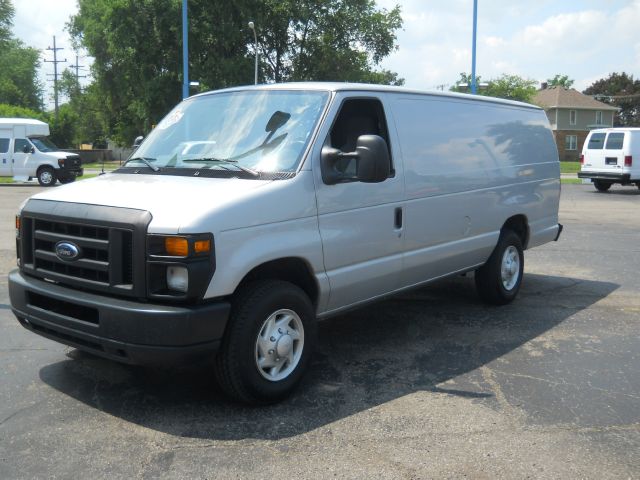 Ford Econoline 2009 photo 1