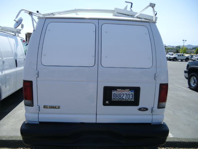 Ford Econoline SE Truck Cargo Van