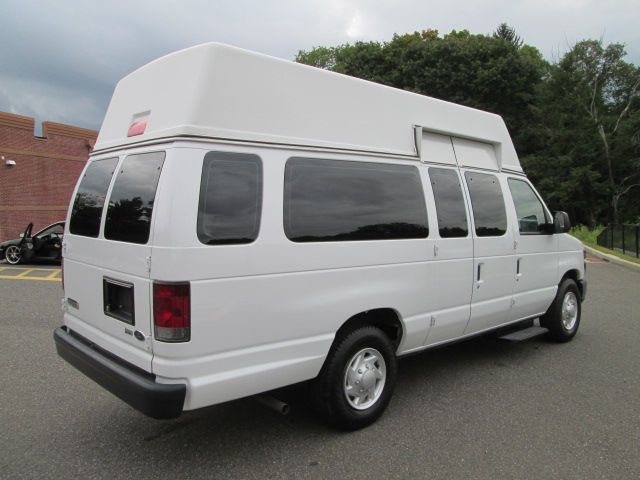 Ford Econoline 2009 photo 4