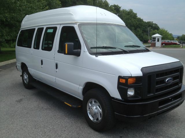 Ford Econoline 2009 photo 3