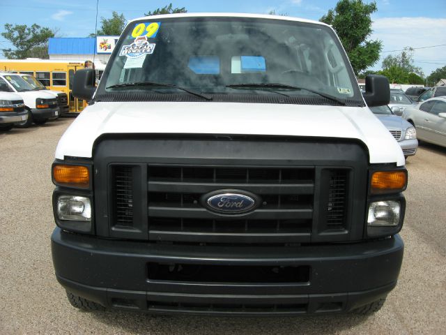 Ford Econoline 2009 photo 3