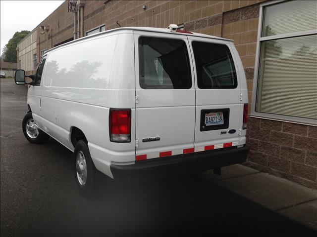 Ford Econoline 2009 photo 1