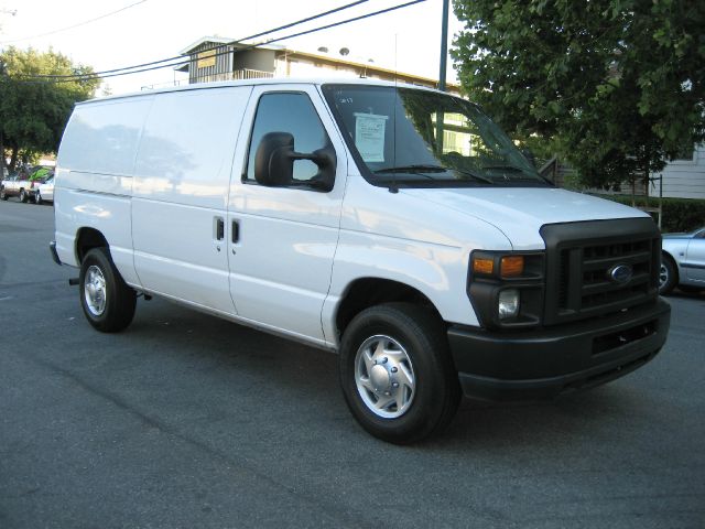 Ford Econoline 2010 photo 4