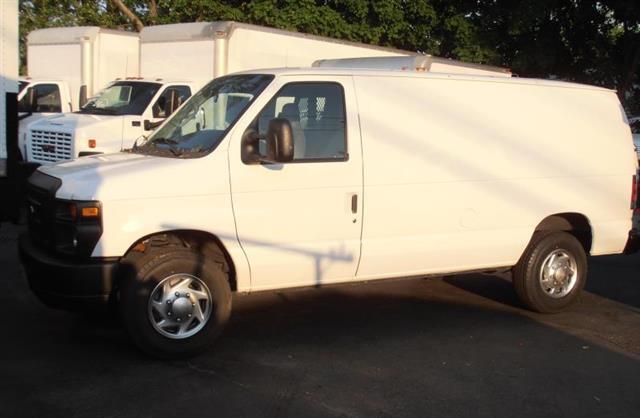 Ford Econoline Sedan 1.8 S Passenger Van