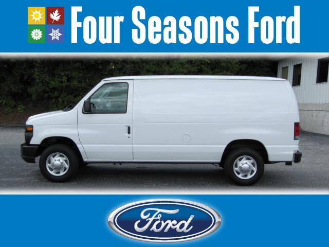 Ford Econoline 2011 photo 4