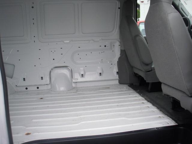 Ford Econoline 2011 photo 5