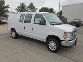 Ford Econoline 2012 photo 8