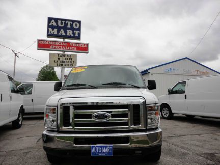 Ford Econoline 2012 photo 2