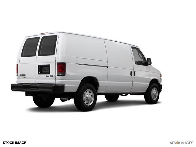 Ford Econoline 2012 photo 4