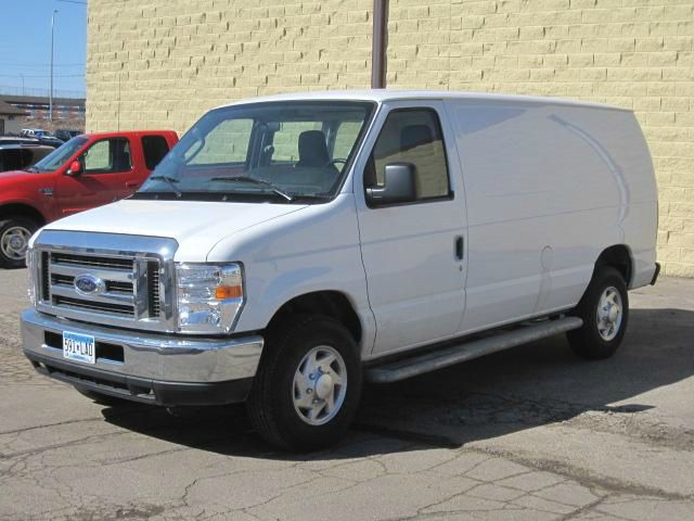 Ford Econoline 2012 photo 4