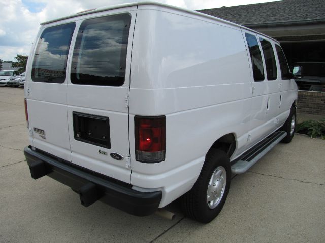 Ford Econoline Awd-turbo Passenger Van