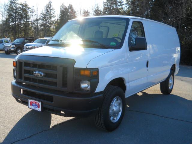 Ford Econoline 2012 photo 0