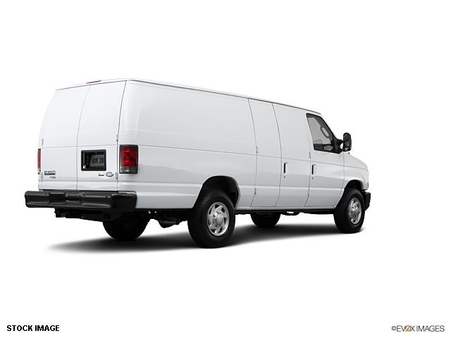 Ford Econoline 2013 photo 3