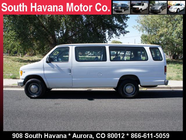 Ford Econoline Wagon 4d Sedan GLS Passenger Van