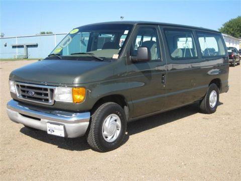 Ford Econoline Wagon 4dr Sdn CX Passenger Van