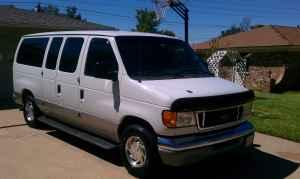 Ford Econoline Wagon Z71 LT CREW CAB 4X4 Passenger Van