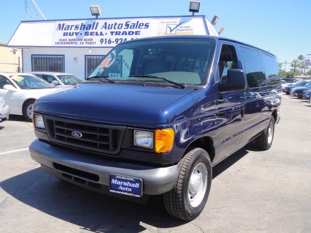 Ford Econoline Wagon 2500 SLT CREW 4X4 Passenger Van