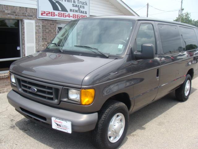 Ford Econoline Wagon 2007 photo 5