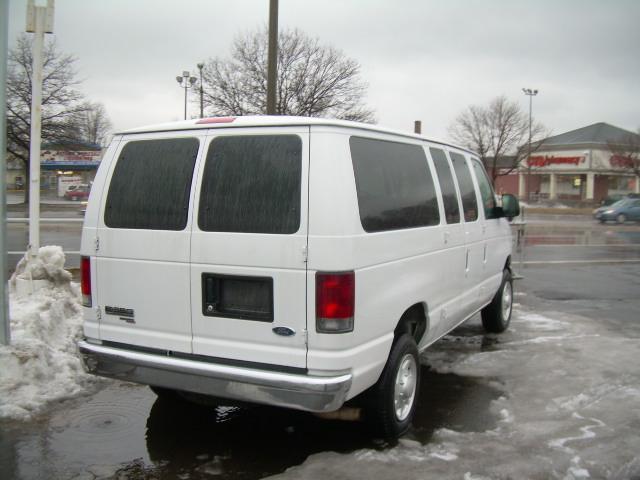 Ford Econoline Wagon Base Passenger Van