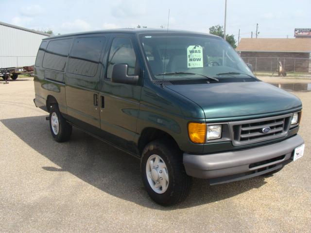 Ford Econoline Wagon 2007 photo 1