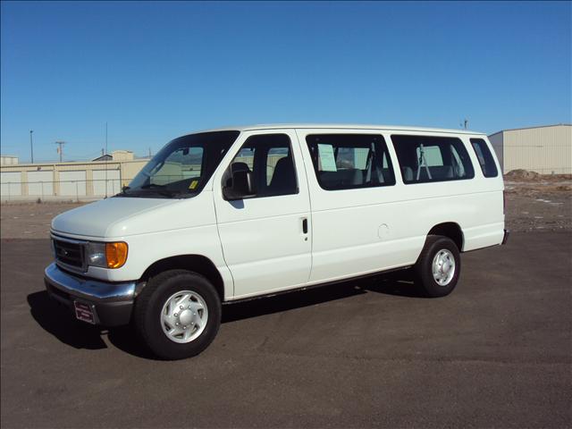 Ford Econoline Wagon Base Passenger Van