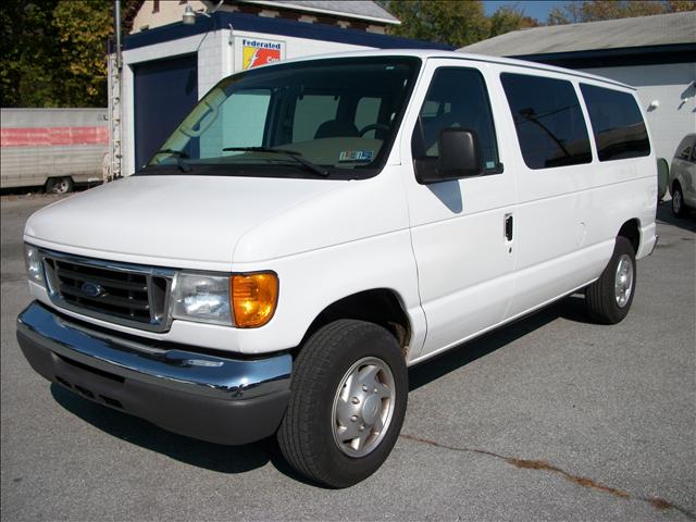 Ford Econoline Wagon ESi Passenger Van