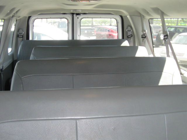 Ford Econoline Wagon 2007 photo 0