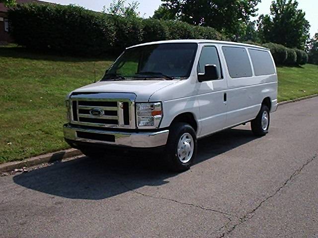 Ford Econoline Wagon Base Passenger Van