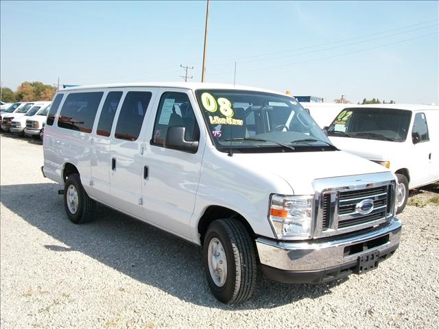 Ford Econoline Wagon SRW Passenger Van