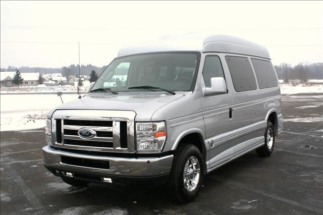 Ford Econoline Wagon ESi Passenger Van