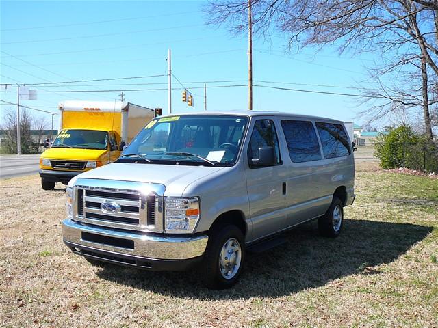 Ford Econoline Wagon ESi Passenger Van