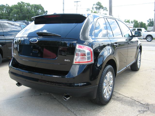 Ford Edge Sportside SUV