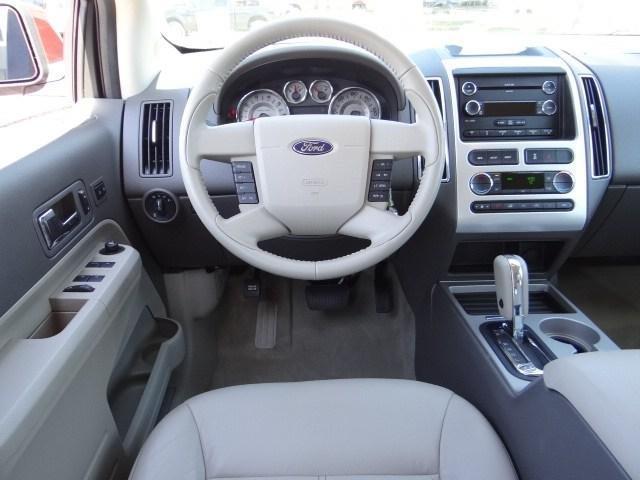 Ford Edge 2010 photo 8