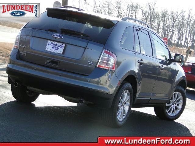 Ford Edge 5XT Sport Utility