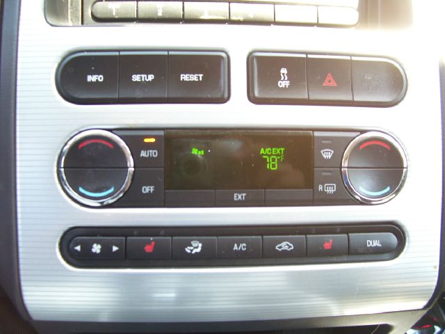 Ford Edge 2010 photo 2