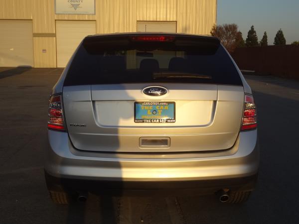 Ford Edge 2010 photo 1