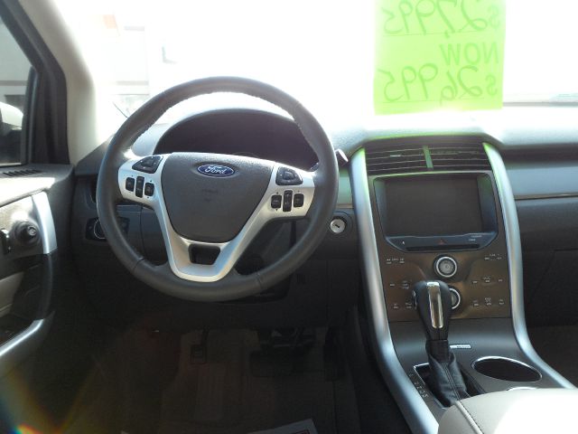 Ford Edge 2011 photo 3