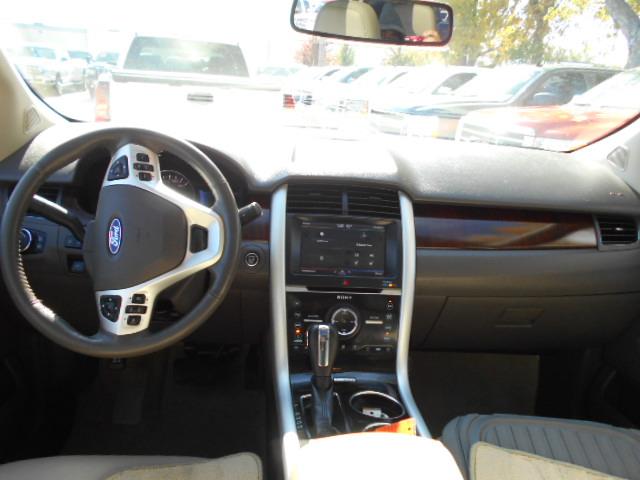 Ford Edge 2011 photo 1