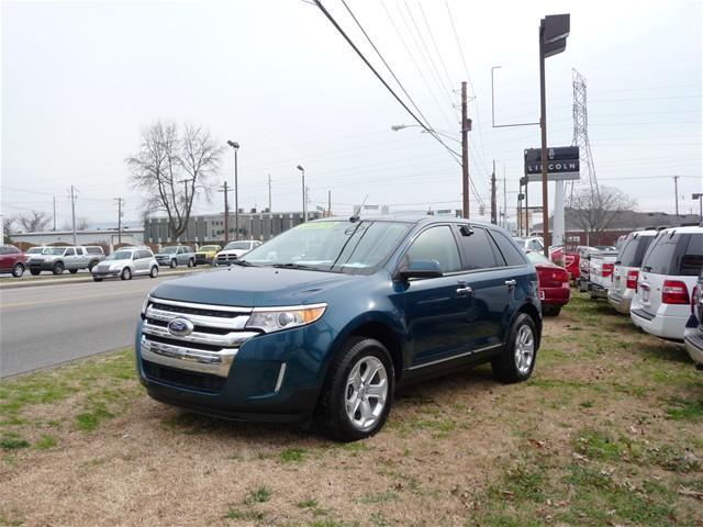 Ford Edge 5XT Sport Utility